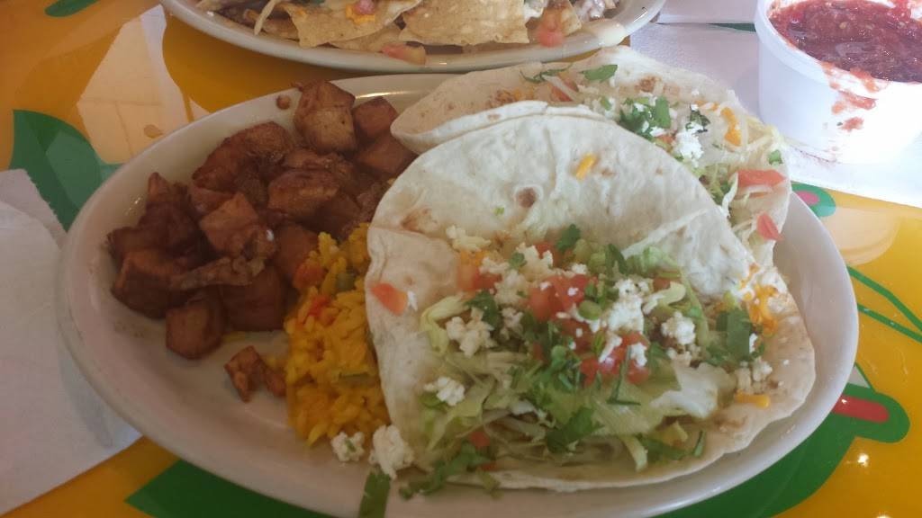 Fuzzys Taco Shop | restaurant | 241 E FM 1382, Suite 317, Cedar Hill, TX 75104, USA | 9722938482 OR +1 972-293-8482