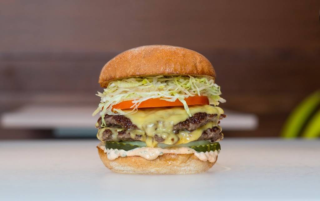 Burger Lounge | restaurant | 1198 Roseville Pkwy #135, Roseville, CA 95661, USA | 9165734107 OR +1 916-573-4107