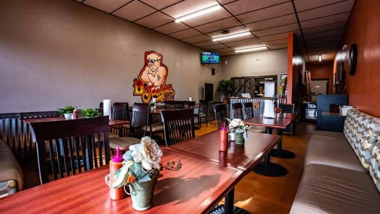 D Jackson BBQ and Catering | restaurant | 4444 W Illinois Ave Suite 304, Dallas, TX 75211, USA | 9727070040 OR +1 972-707-0040