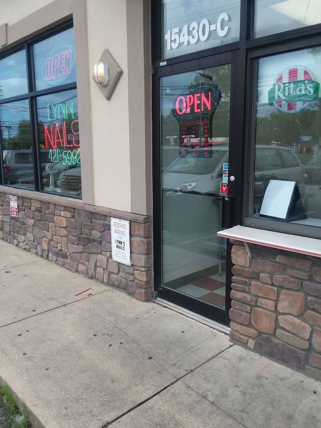 Ritas Italian Ice & Frozen Custard | restaurant | 15430 Old Columbia Pike, Burtonsville, MD 20866, USA | 3014210013 OR +1 301-421-0013