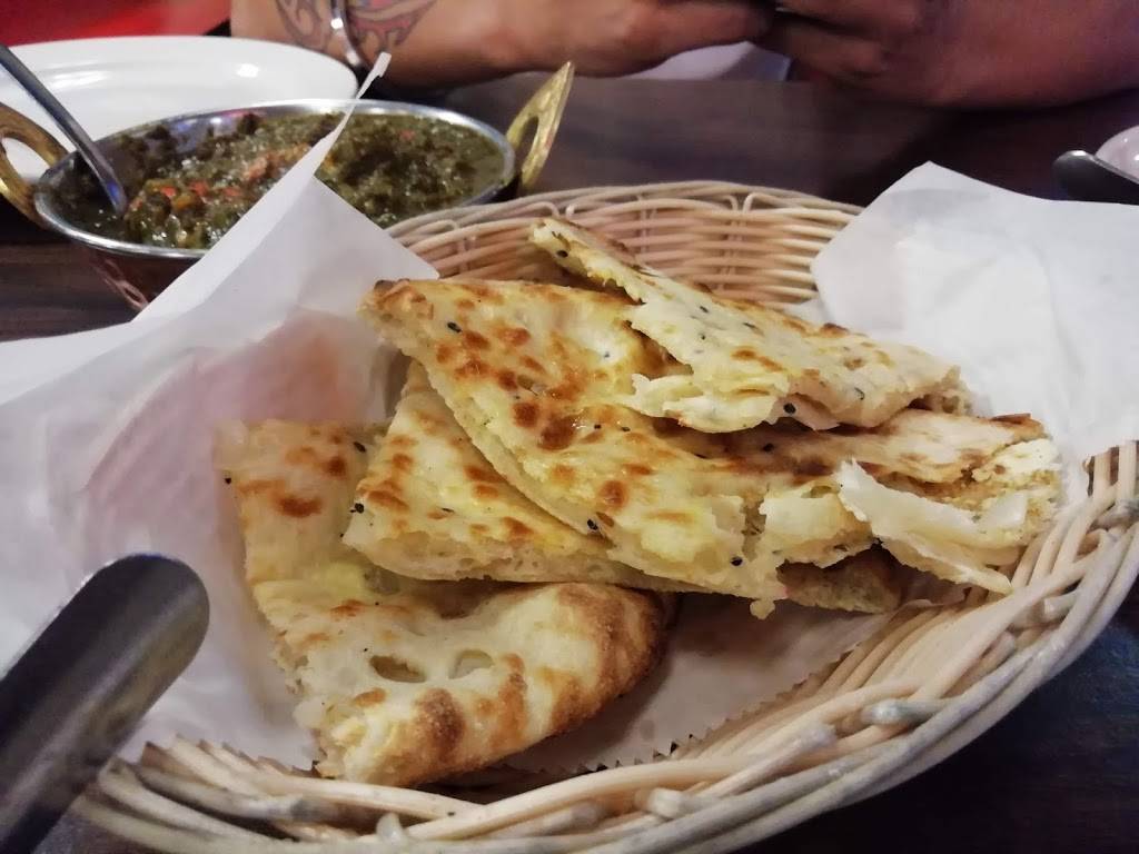 Aroma Indian Cuisine | restaurant | 114 S 14th St #1801, Lincoln, NE 68508, USA | 4027423635 OR +1 402-742-3635