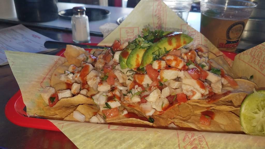 Aw Shucks | restaurant | 3601 Greenville Ave, Dallas, TX 75206, USA | 2148219449 OR +1 214-821-9449