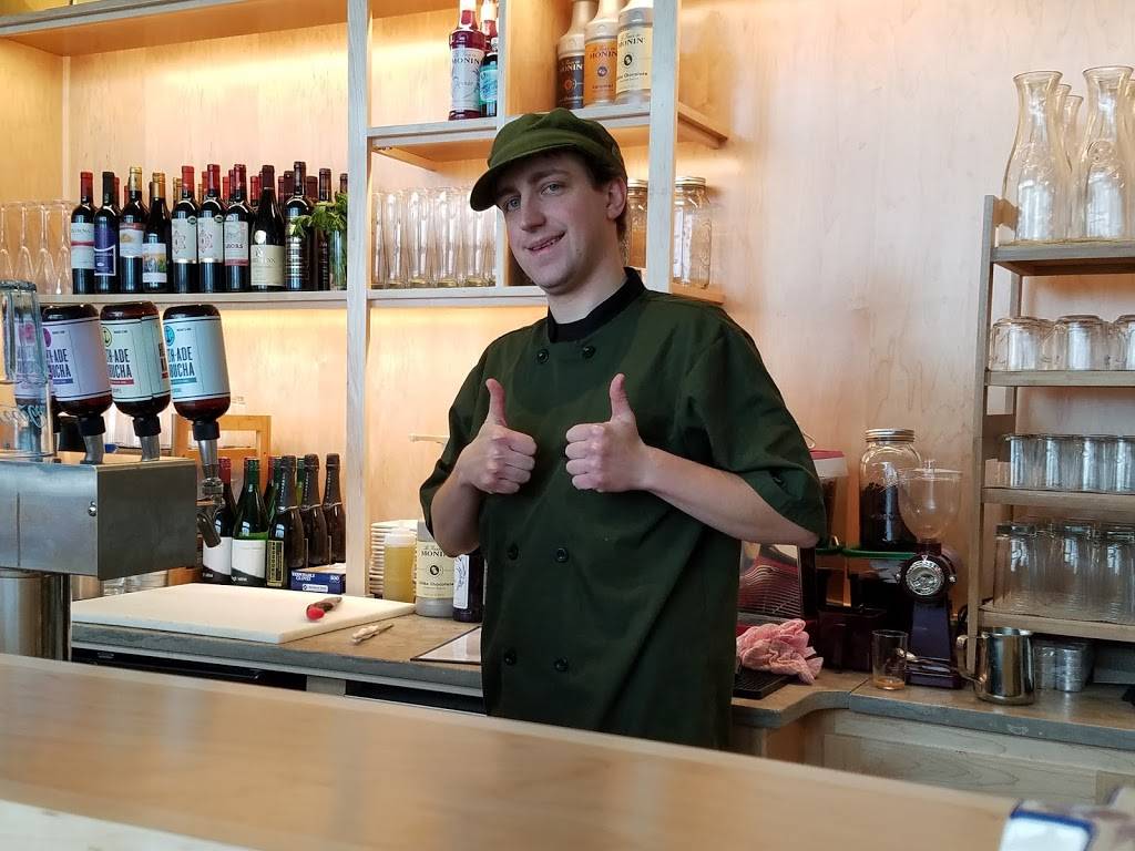 Van Goghs Eeterie | restaurant | 334 E Commercial St, Springfield, MO 65803, USA | 4173440085 OR +1 417-344-0085