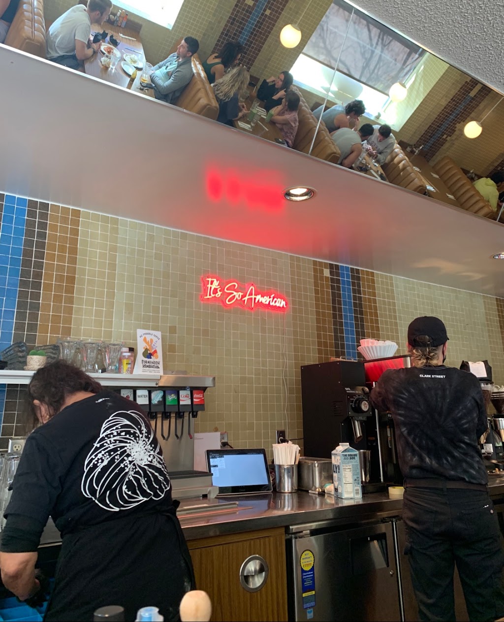 Clark Street Diner | restaurant | 6145 Franklin Ave, Los Angeles, CA 90028, USA | 3238484438 OR +1 323-848-4438