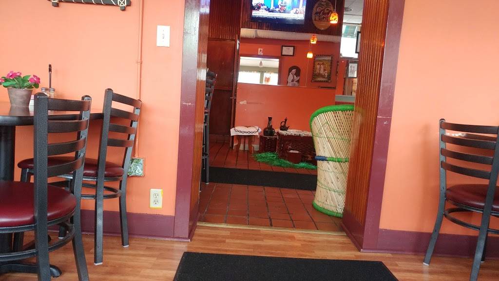 Dilla Ethiopian restaurant | restaurant | 1813 Riverside Ave, Minneapolis, MN 55454, USA | 6123322898 OR +1 612-332-2898