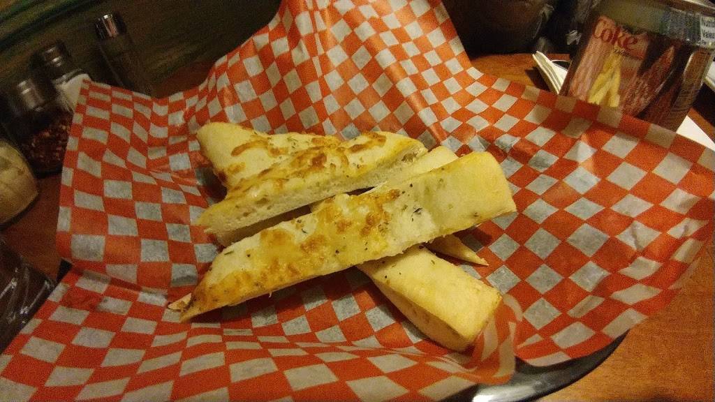 Pomodoro Italian Kitchen | restaurant | 200 County Ct Blvd, Brampton, ON L6W 4K7, Canada | 9054501100 OR +1 905-450-1100