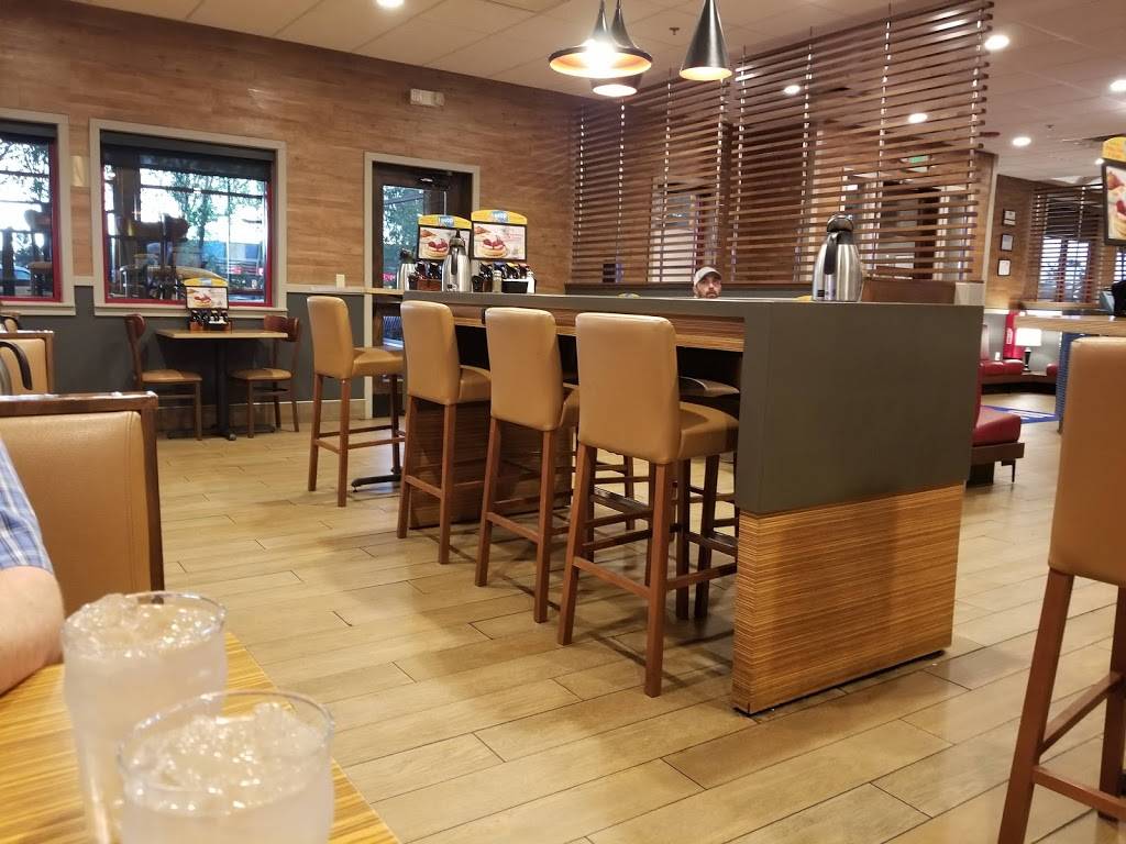 IHOP | restaurant | 389 S Wadsworth Blvd, Lakewood, CO 80226, USA | 7209740757 OR +1 720-974-0757