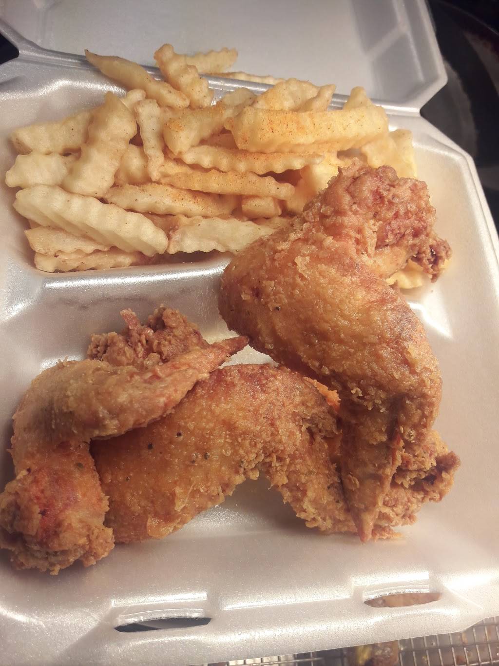 Ma Hannas Chicken & Waffles | restaurant | 724 W Oglethorpe Ave, Savannah, GA 31401, USA | 9122342524 OR +1 912-234-2524