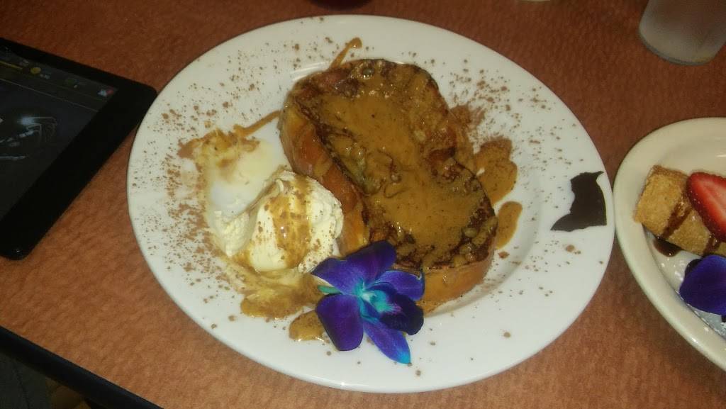 Sally and Bob’s | restaurant | 10 N Main St, West Hartford, CT 06107, USA | 8602365392 OR +1 860-236-5392