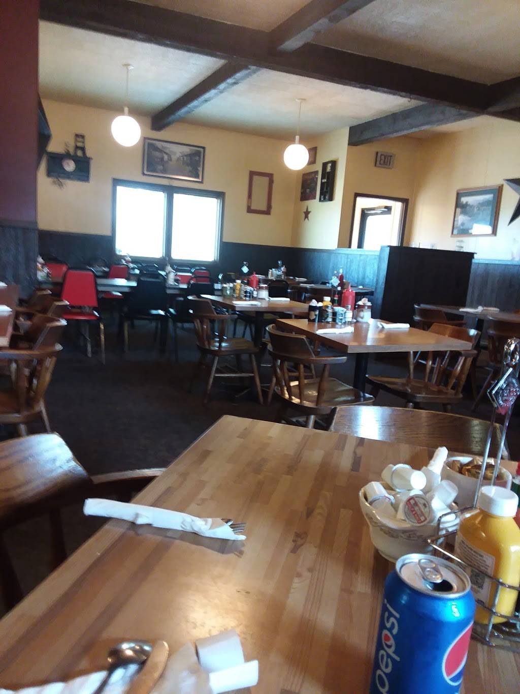 Golden Harvest Restaurant | restaurant | 135 US-14, Utica, MN 55979, USA | 5079325300 OR +1 507-932-5300