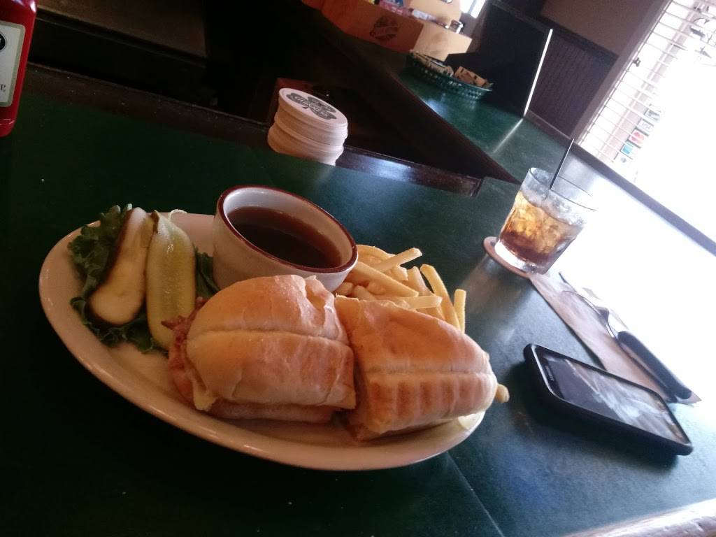 Down Under Restaurant & Pub | restaurant | 1141 Colonnade Center, St. Louis, MO 63131, USA | 3148216818 OR +1 314-821-6818