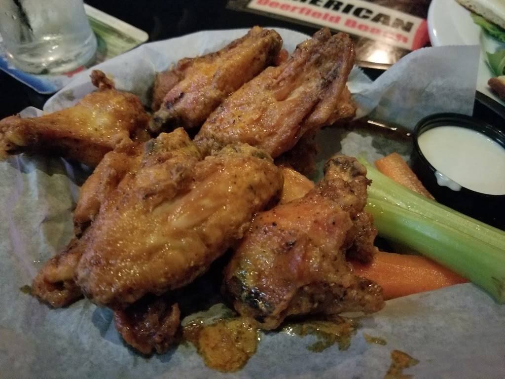 American Rock Bar & Grill | restaurant | 1600 E Hillsboro Blvd, Deerfield Beach, FL 33441, USA | 9544284539 OR +1 954-428-4539