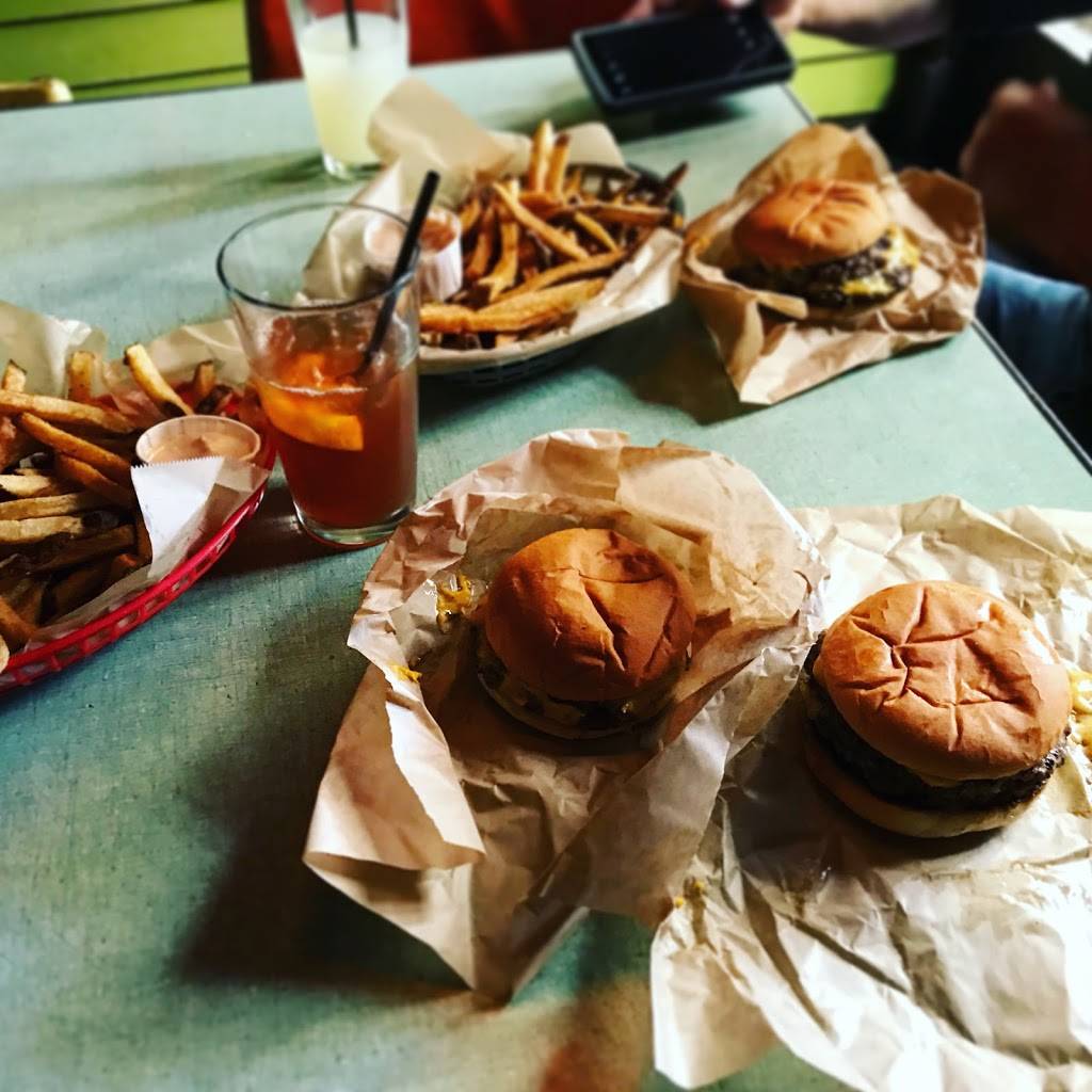 Lorettas Northwesterner | restaurant | 8617 14th Ave S, Seattle, WA 98108, USA | 2063279649 OR +1 206-327-9649