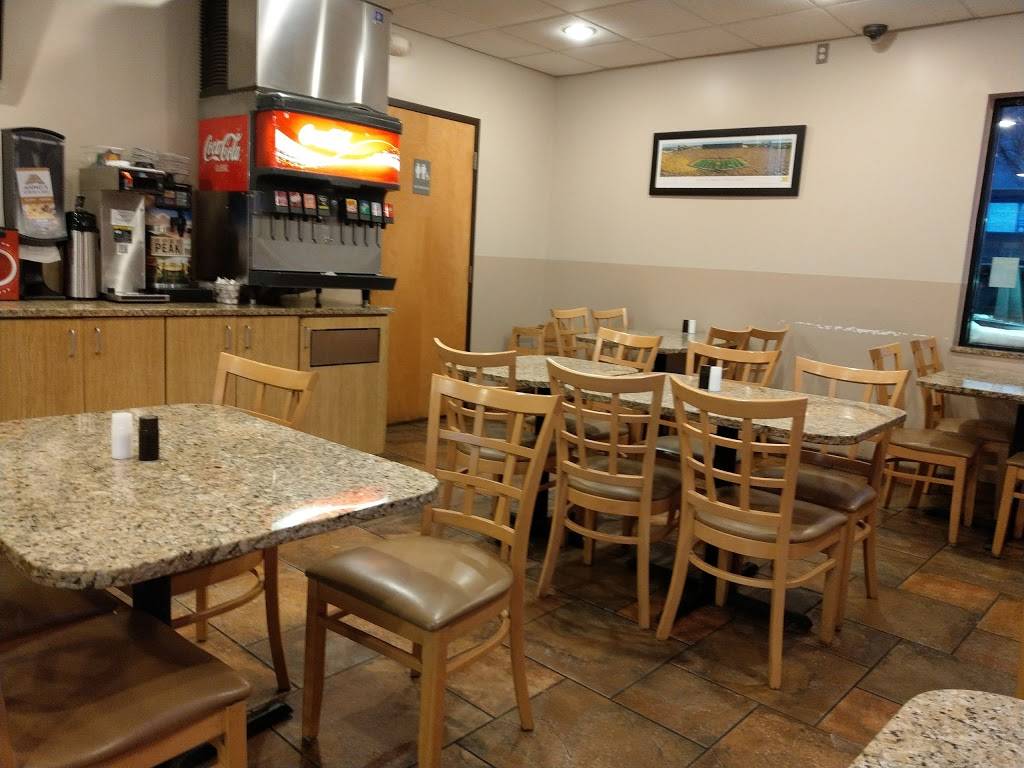 Ahmos Gyros & Deli | restaurant | 2505 Dexter Ann Arbor Road, Ann Arbor, MI 48103, USA | 7349984445 OR +1 734-998-4445