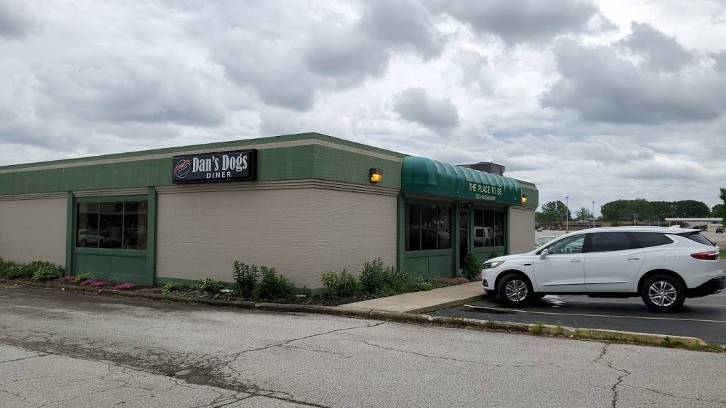 The Original Dans Dogs | restaurant | 5751 Smith Rd, Brook Park, OH 44142, USA | 2168989141 OR +1 216-898-9141