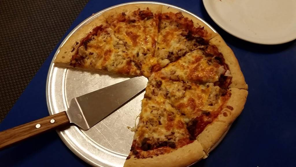 Breadeaux Pizza | meal delivery | 110 S Main St, Mt Pleasant, IA 52641, USA | 3193852306 OR +1 319-385-2306