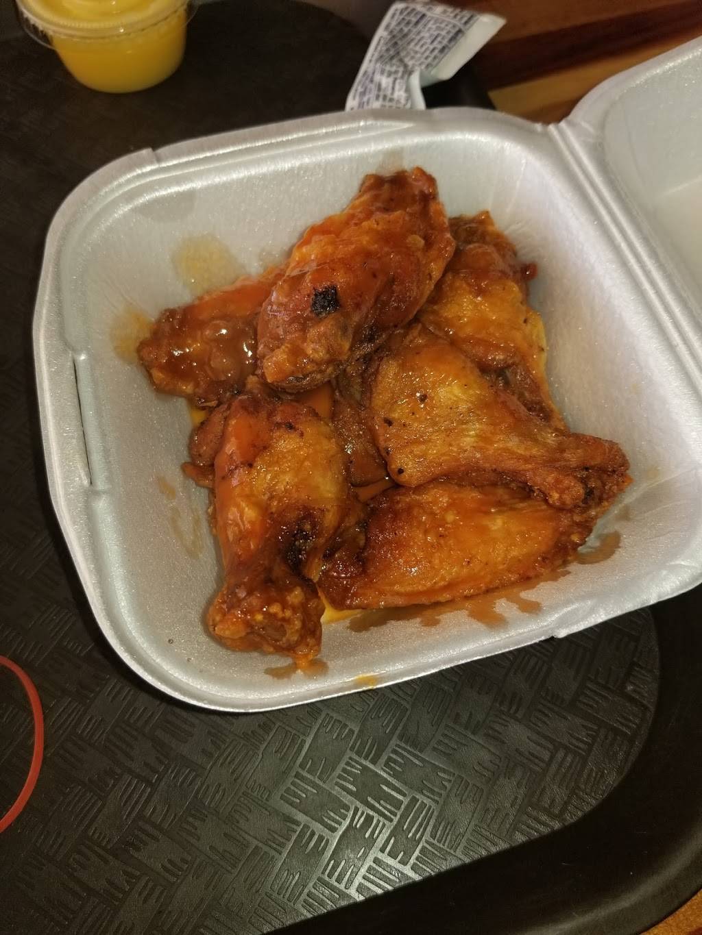 The Crab House | restaurant | 3801 Hardy St, Hattiesburg, MS 39402, USA | 6012686437 OR +1 601-268-6437