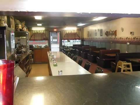 Country Kitchen | restaurant | 710 Archer Ave, Marshall, IL 62441, USA | 2178269933 OR +1 217-826-9933