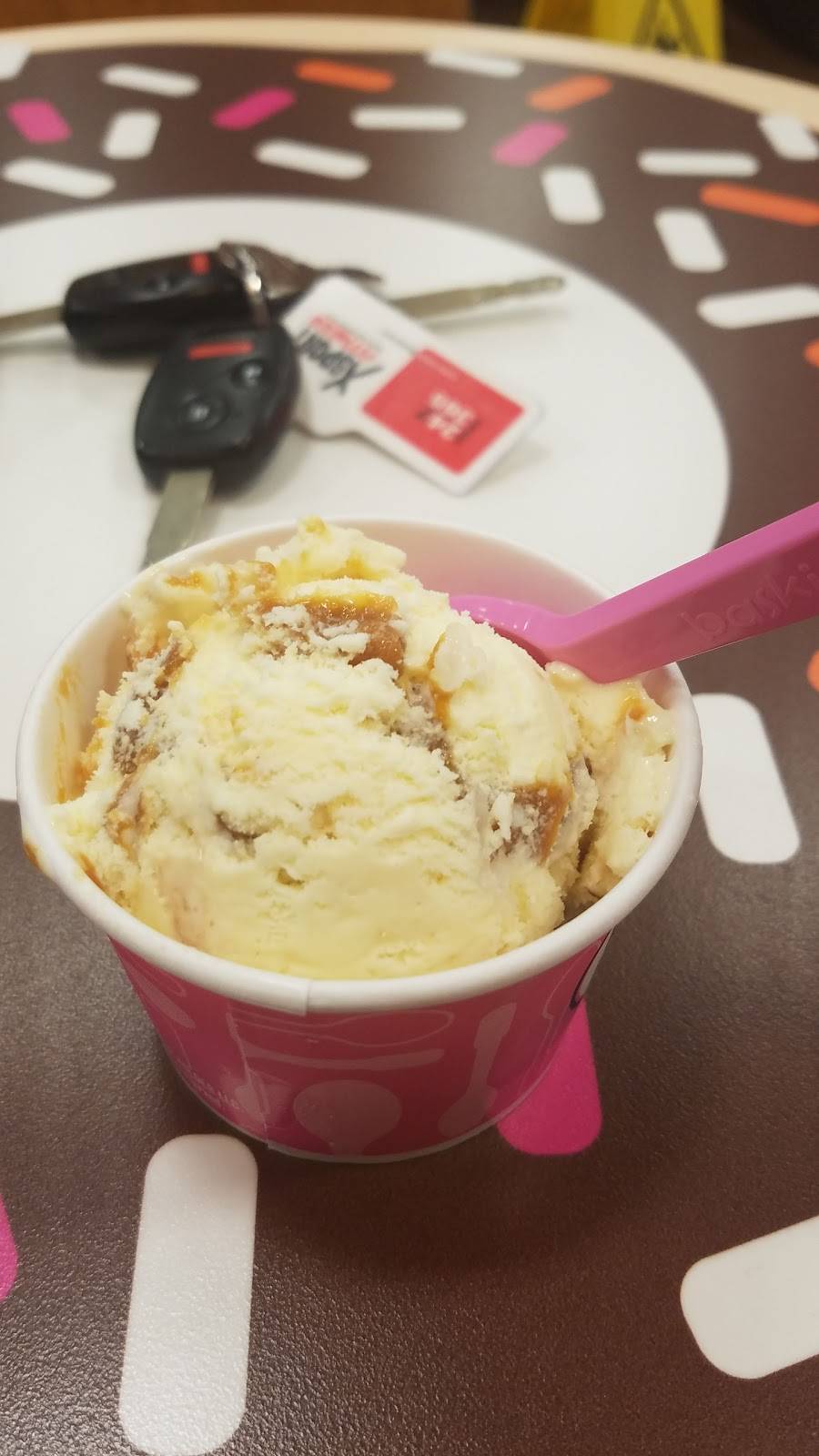 Dunkin Donuts | cafe | 1990 Skokie Valley Rd, Highland Park, IL 60035, USA | 8474329177 OR +1 847-432-9177