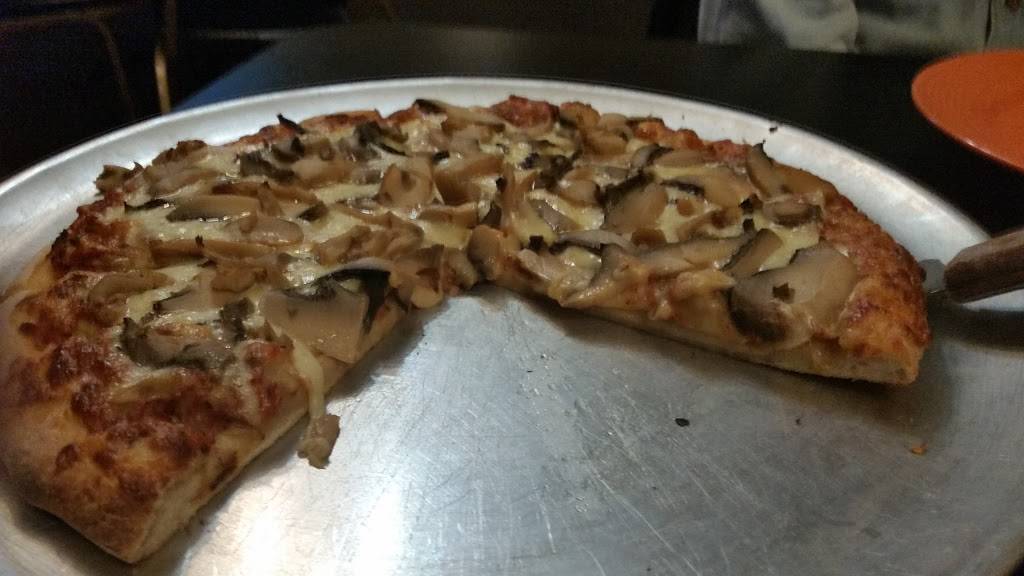 Max n Odis | restaurant | 500 Monongahela Ave, Glassport, PA 15045, USA | 4128724247 OR +1 412-872-4247