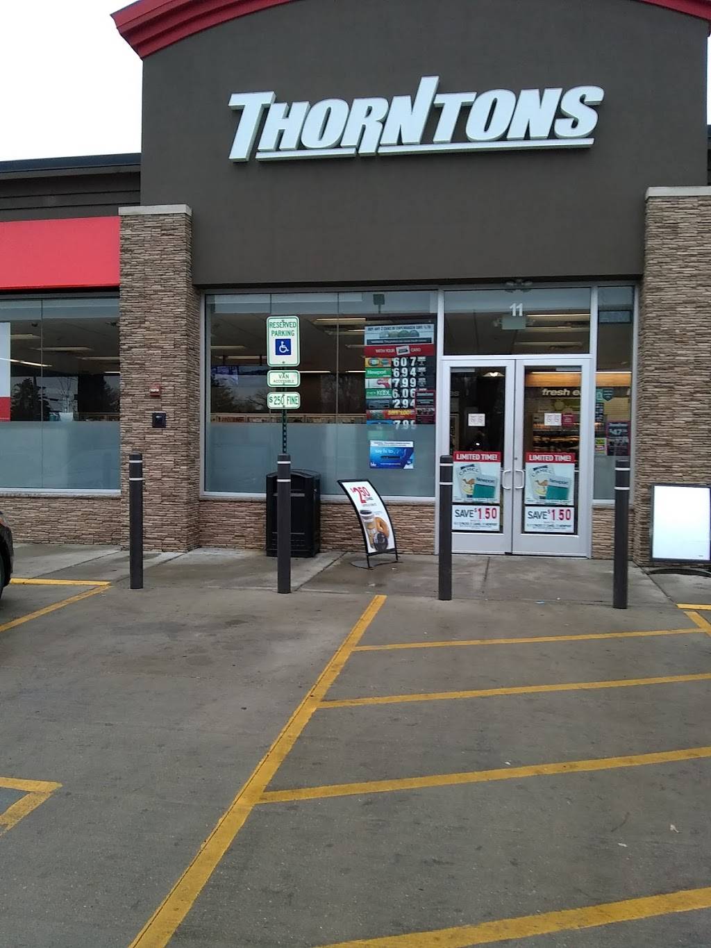 Thorntons | bakery | 11 US Hwy 12, Fox Lake, IL 60020, USA | 8475870554 OR +1 847-587-0554