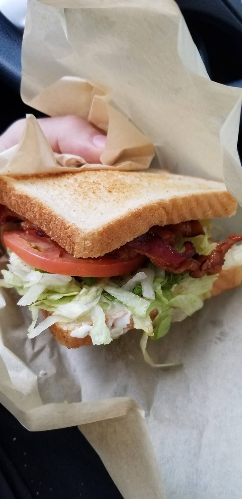 Mug-n-Bun | restaurant | 5211 W 10th St, Speedway, IN 46224, USA | 3172445669 OR +1 317-244-5669