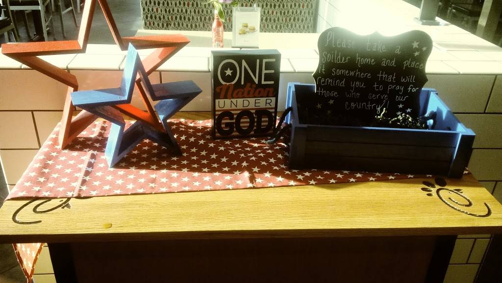 Chick-fil-A | restaurant | 3500 Dodge St, Dubuque, IA 52003, USA | 5635560423 OR +1 563-556-0423