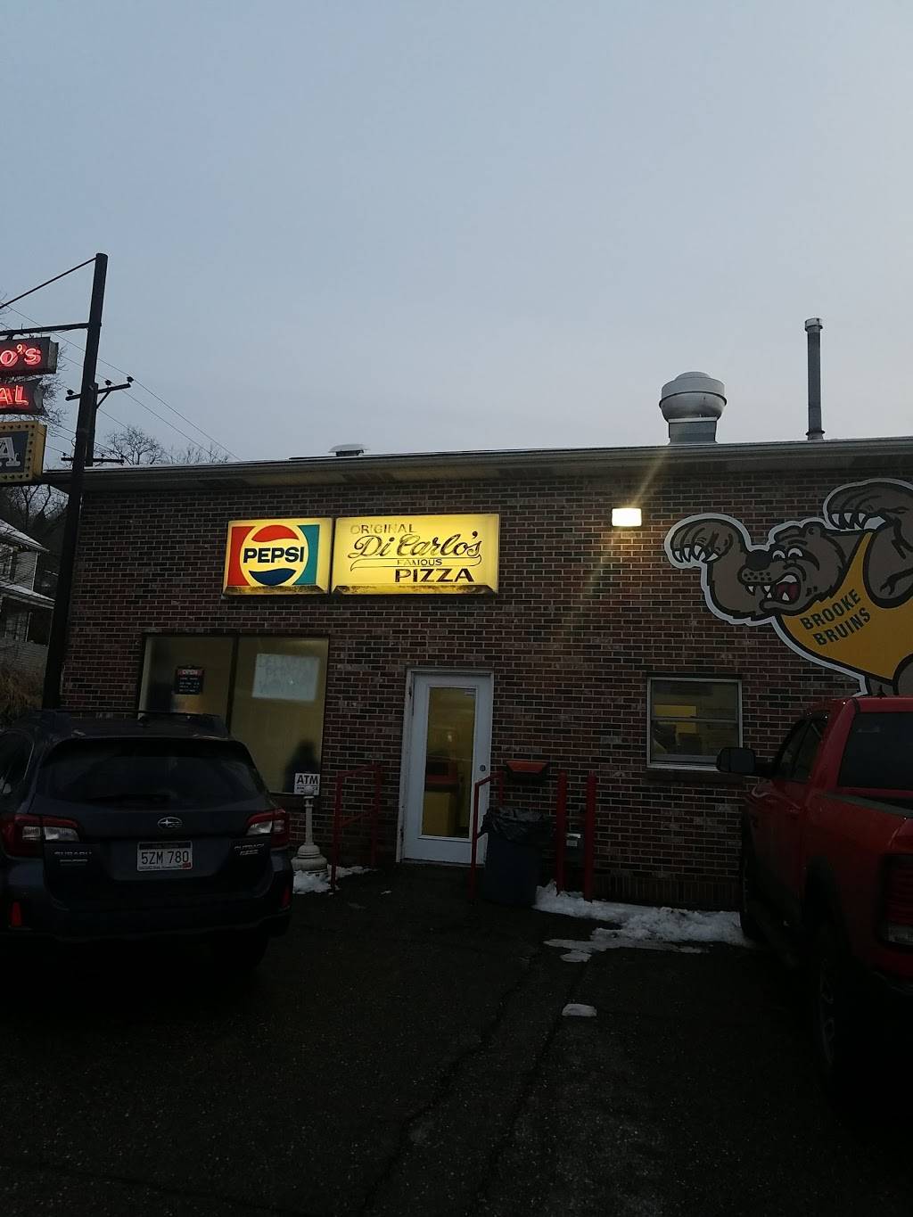 DiCarlos Pizza | Wellsburg | meal takeaway | 523 Commerce St, Wellsburg, WV 26070, USA | 3047379849 OR +1 304-737-9849