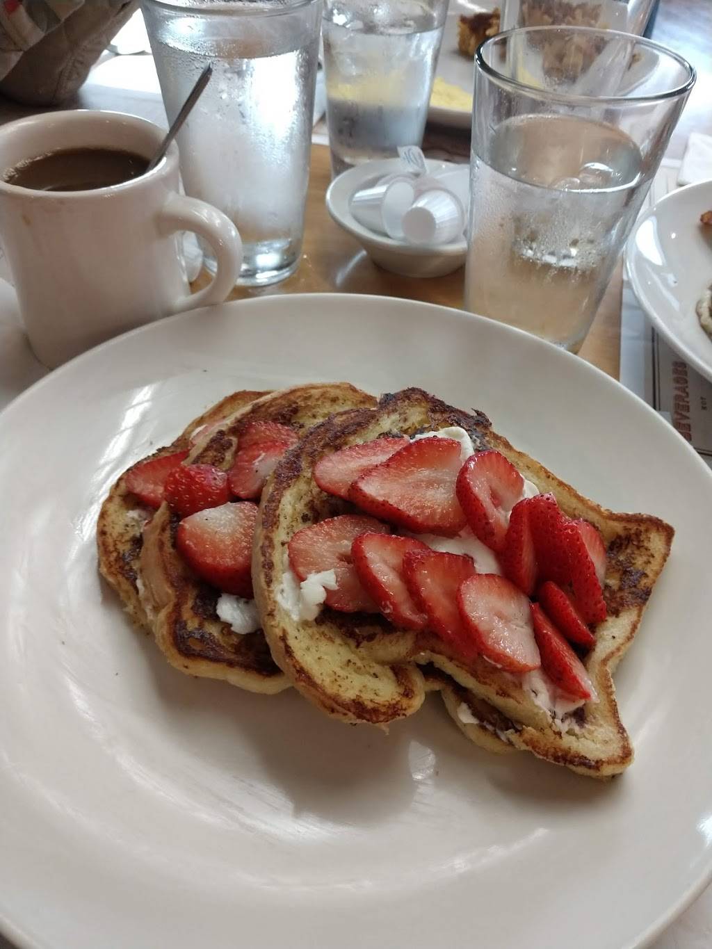 Lantern Diner | restaurant | 564 Hempstead Turnpike, West Hempstead, NY 11552, USA | 5162921900 OR +1 516-292-1900