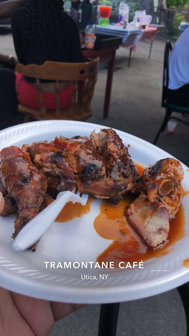 Island Breeze | restaurant | 517 Mandeville St, Utica, NY 13502, USA | 3155075452 OR +1 315-507-5452