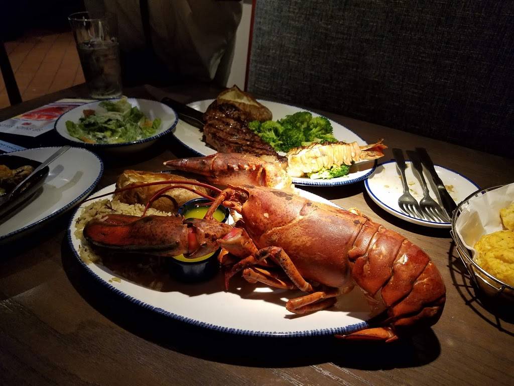 Red Lobster | restaurant | 1525 Travis Blvd, Fairfield, CA 94533, USA | 7074218292 OR +1 707-421-8292