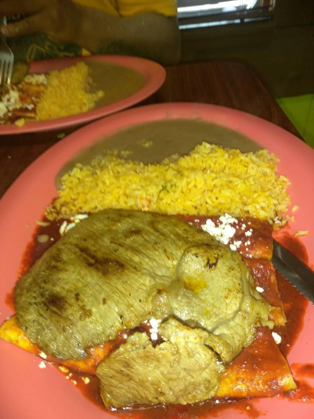 La Herradura | restaurant | 600 W Burleson St, Wharton, TX 77488, USA | 9795321727 OR +1 979-532-1727