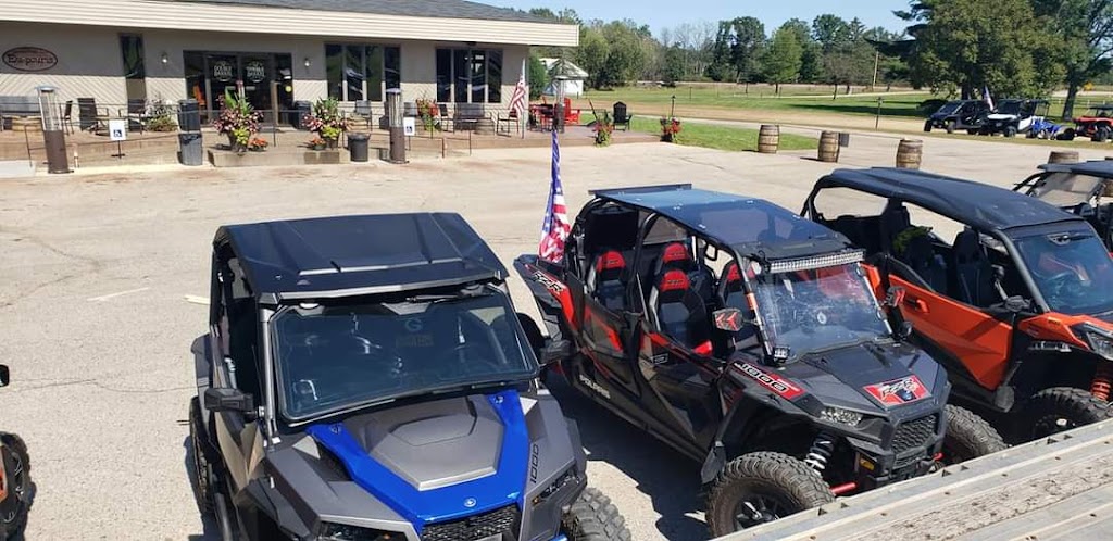 Holiday Lodge Resort | restaurant | 10555 Freedom Rd, Tomah, WI 54660, USA | 6083729314 OR +1 608-372-9314