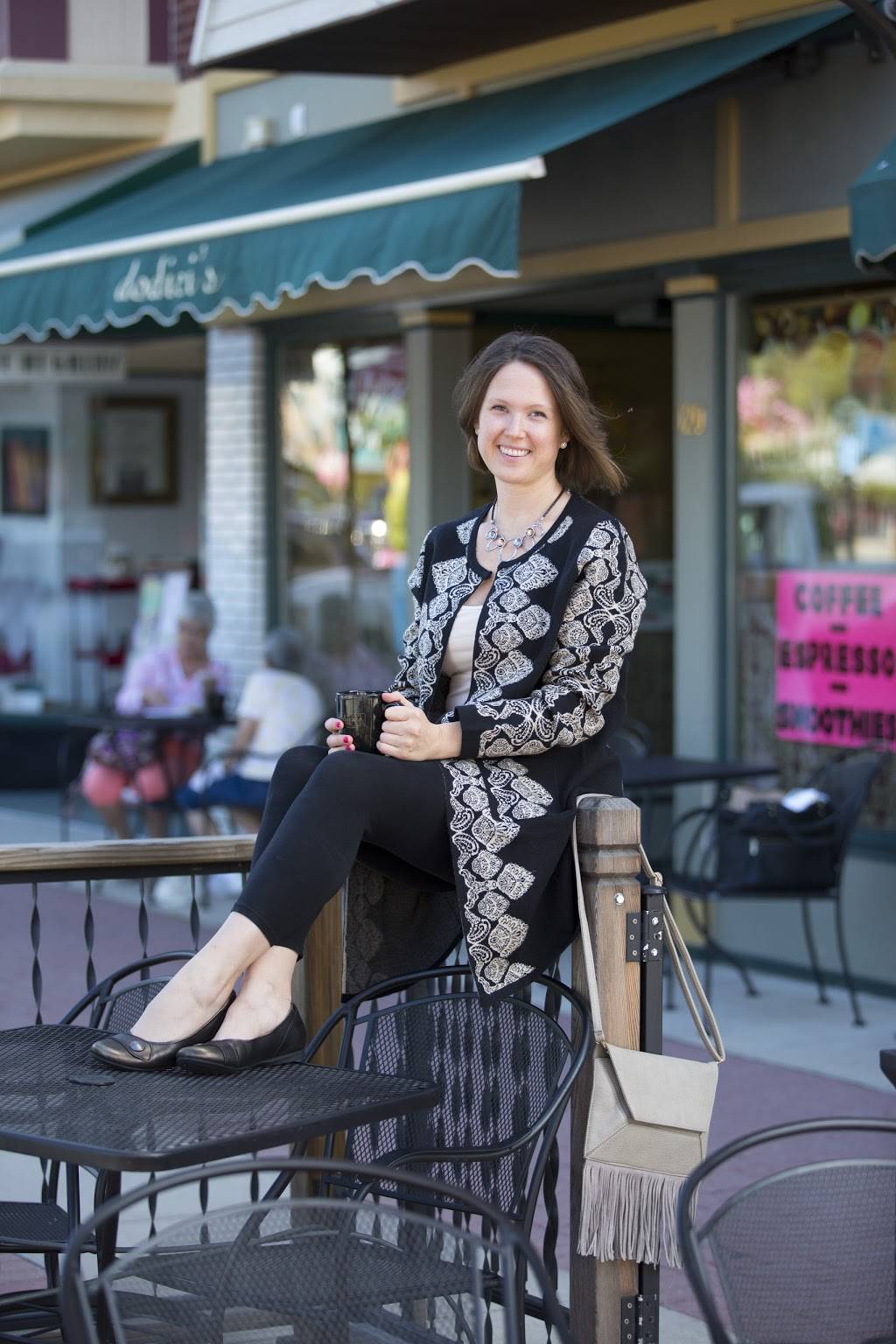 Dodicis Shop | meal takeaway | 120 S Iowa Ave, Washington, IA 52353, USA | 3196534712 OR +1 319-653-4712