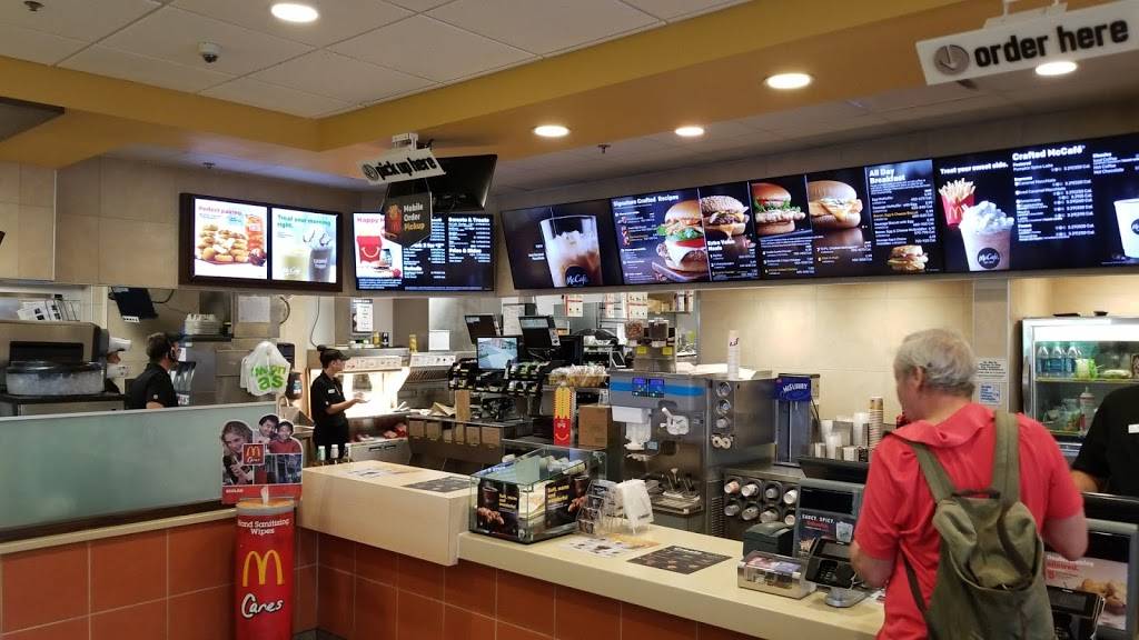 McDonalds | cafe | 170 Northern Ave, Hagerstown, MD 21742, USA | 3017902393 OR +1 301-790-2393