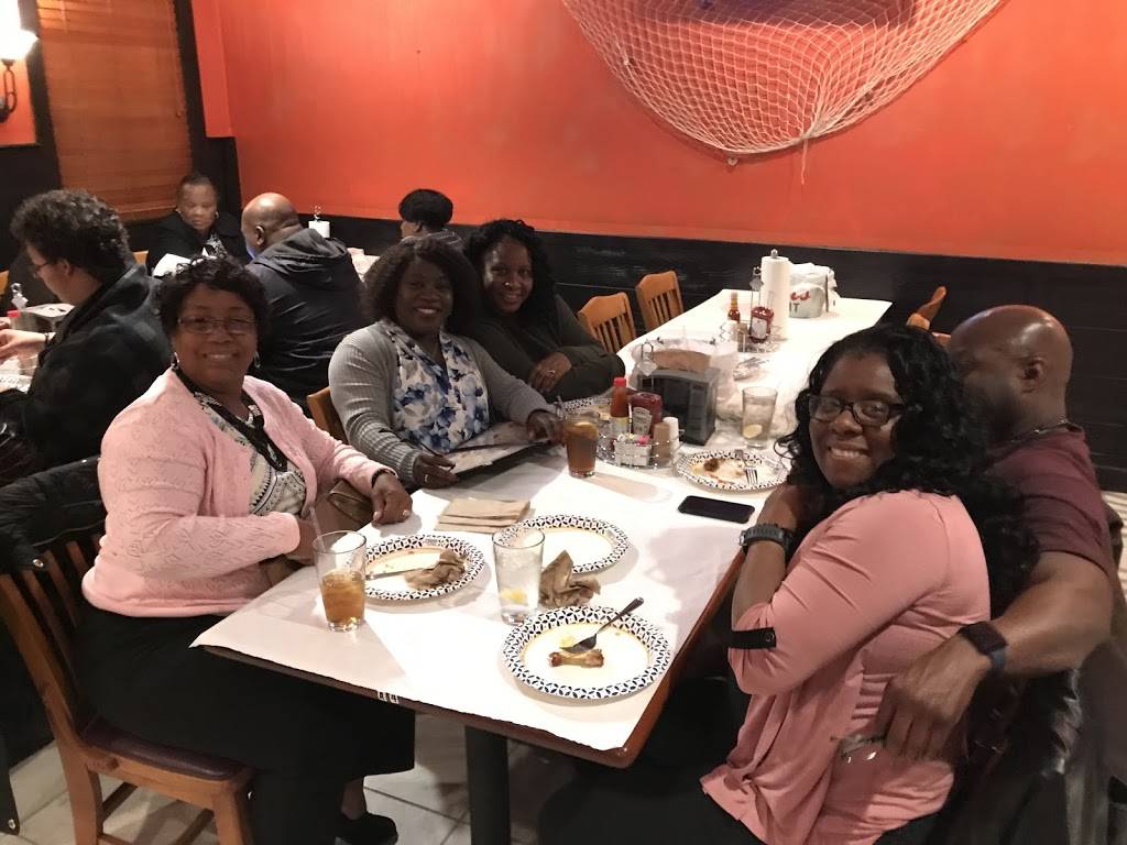 Juicy King Crab House | restaurant | 55 Town Center Way, Hampton, VA 23666, USA | 7576578118 OR +1 757-657-8118