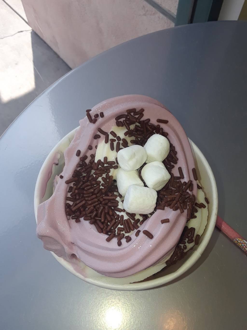 Menchies Frozen Yogurt | bakery | 1201 Truman St Ste F, San Fernando, CA 91340, USA | 8183656599 OR +1 818-365-6599