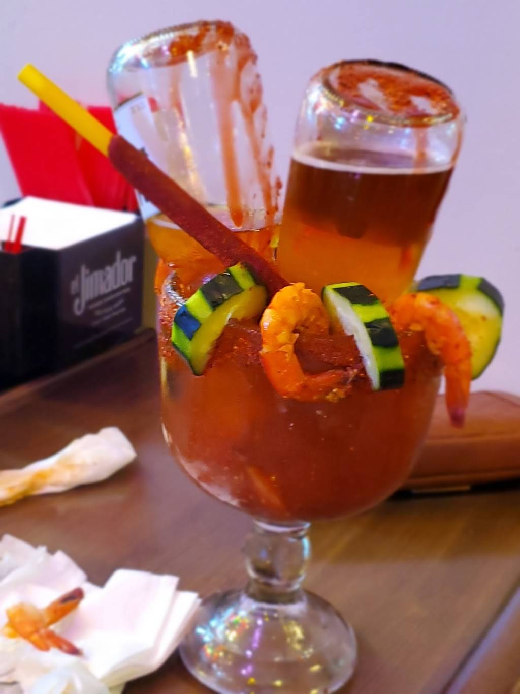 Mariscos El Chaka Estilo Nayarit | restaurant | 12174 Hesperia Rd, Victorville, CA 92395, USA | 7605130005 OR +1 760-513-0005