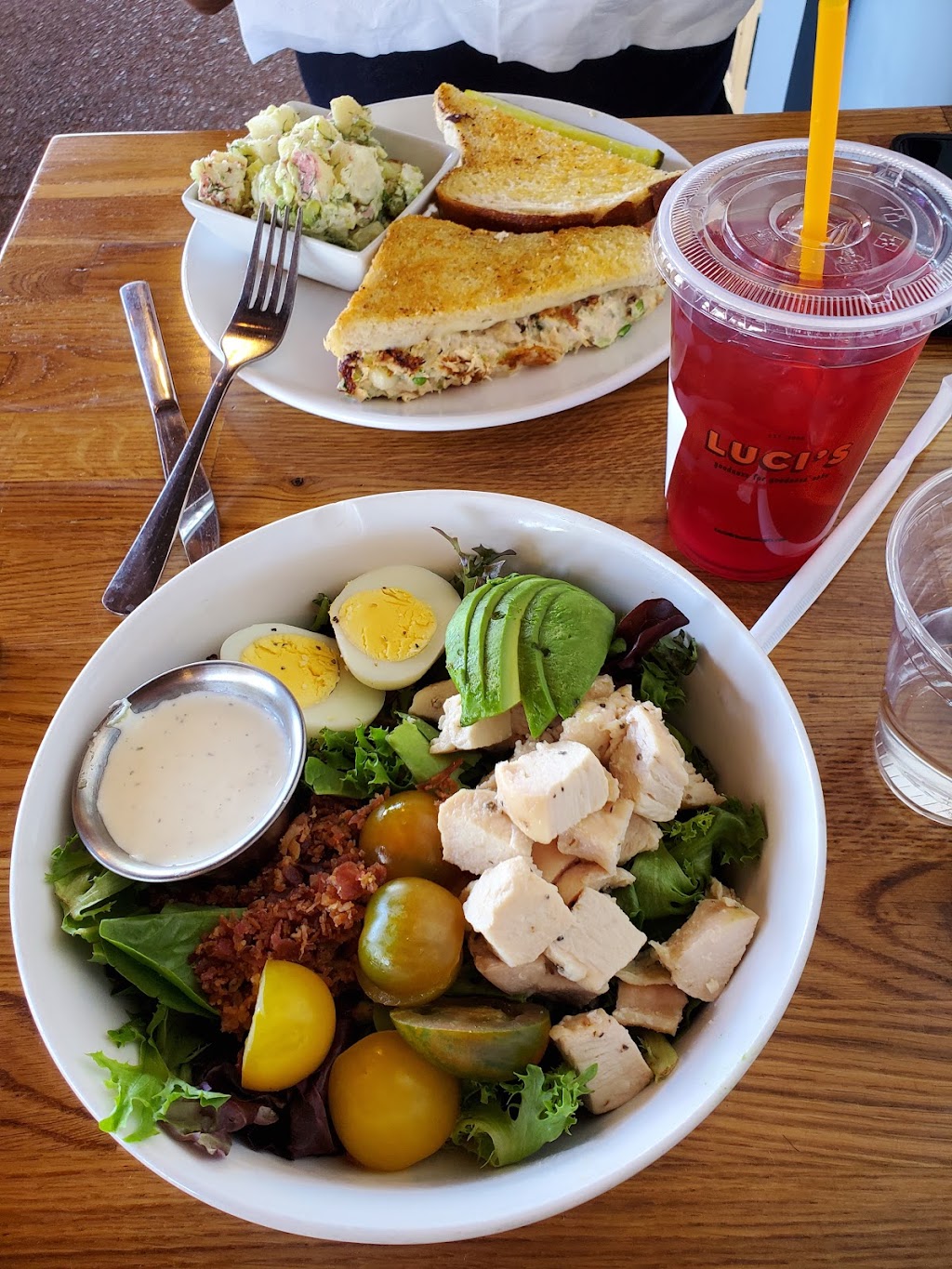 Lucis at the Grove | restaurant | 7400 N Vía Paseo Del Sur Unit 102, Scottsdale, AZ 85258, USA | 4806878900 OR +1 480-687-8900