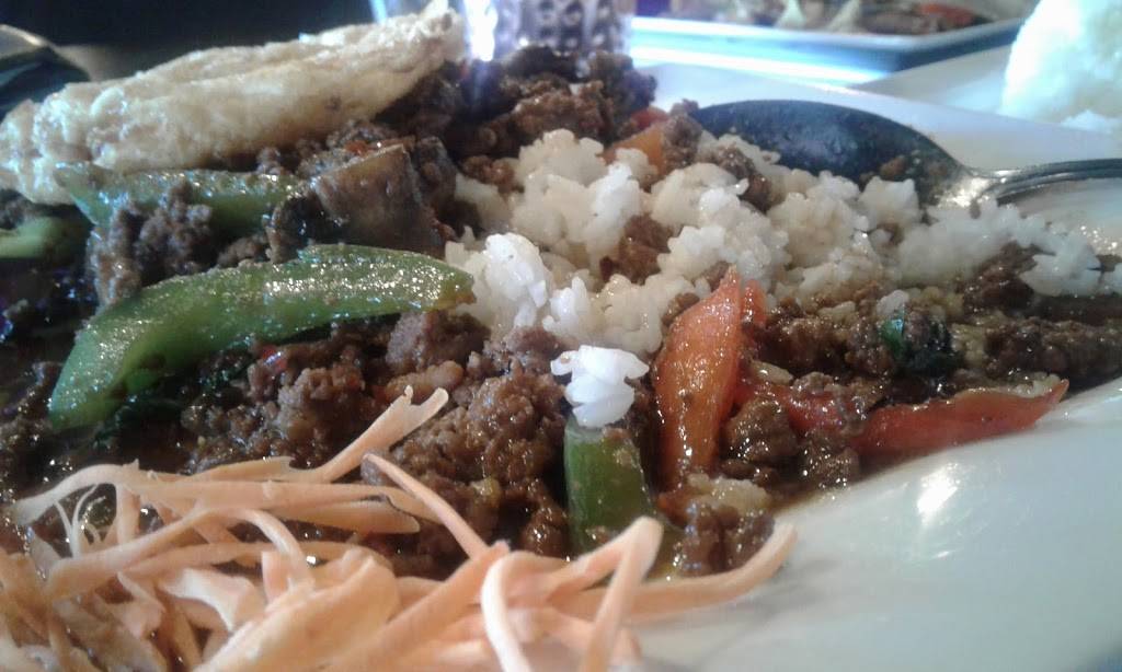 Mai Thai Restaurant | restaurant | 14618 W Center Rd, Omaha, NE 68144, USA | 4023330506 OR +1 402-333-0506