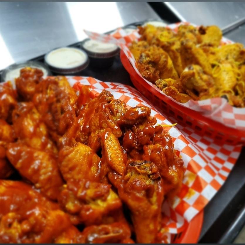 Wingman’s Wings | restaurant | 32117 Temecula Pkwy #C, Temecula, CA 92592, USA | 9513838068 OR +1 951-383-8068