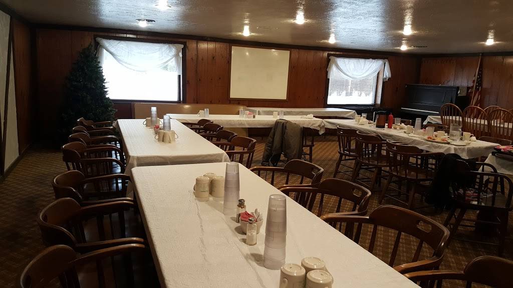 Hecks Restaurant & Catering | restaurant | 610 E Park Ave, Columbiana, OH 44408, USA | 3304824458 OR +1 330-482-4458