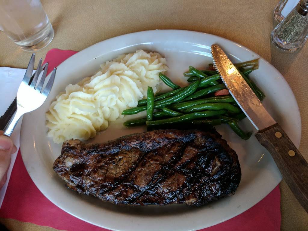 Curleys Corner | restaurant | 84 Orange Ave, Suffern, NY 10901, USA | 8455472487 OR +1 845-547-2487