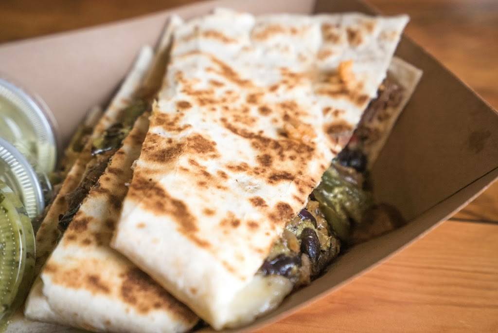 Quesadilla Gorilla | restaurant | 102 W 7th St, Hanford, CA 93230, USA | 5595303234 OR +1 559-530-3234