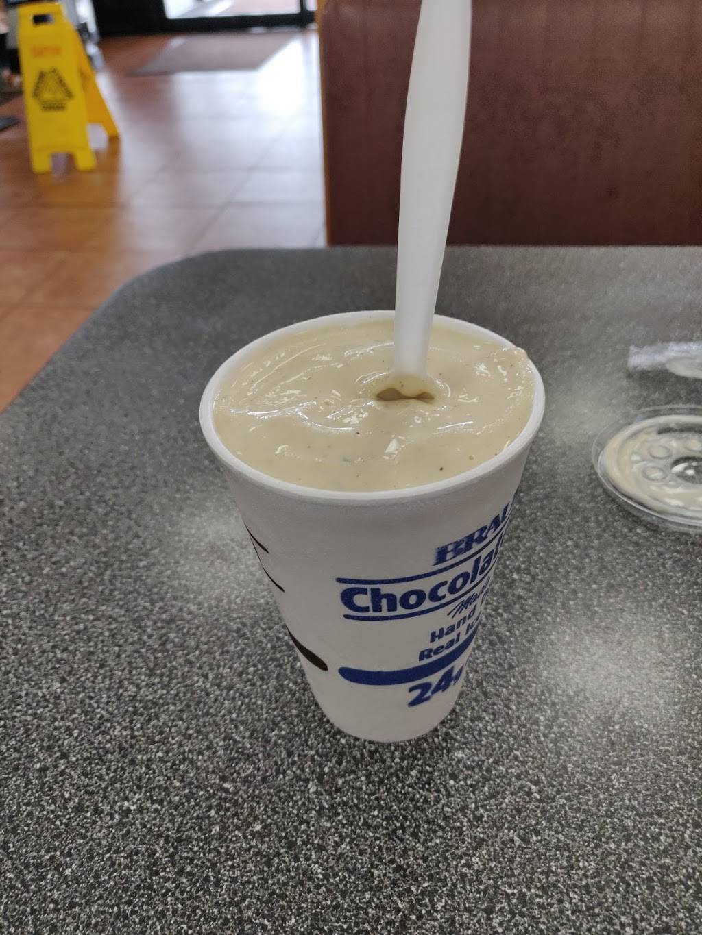 Braums Ice Cream & Burger Restaurant | restaurant | 7701 Rogers Ave, Fort Smith, AR 72903, USA | 4794520500 OR +1 479-452-0500