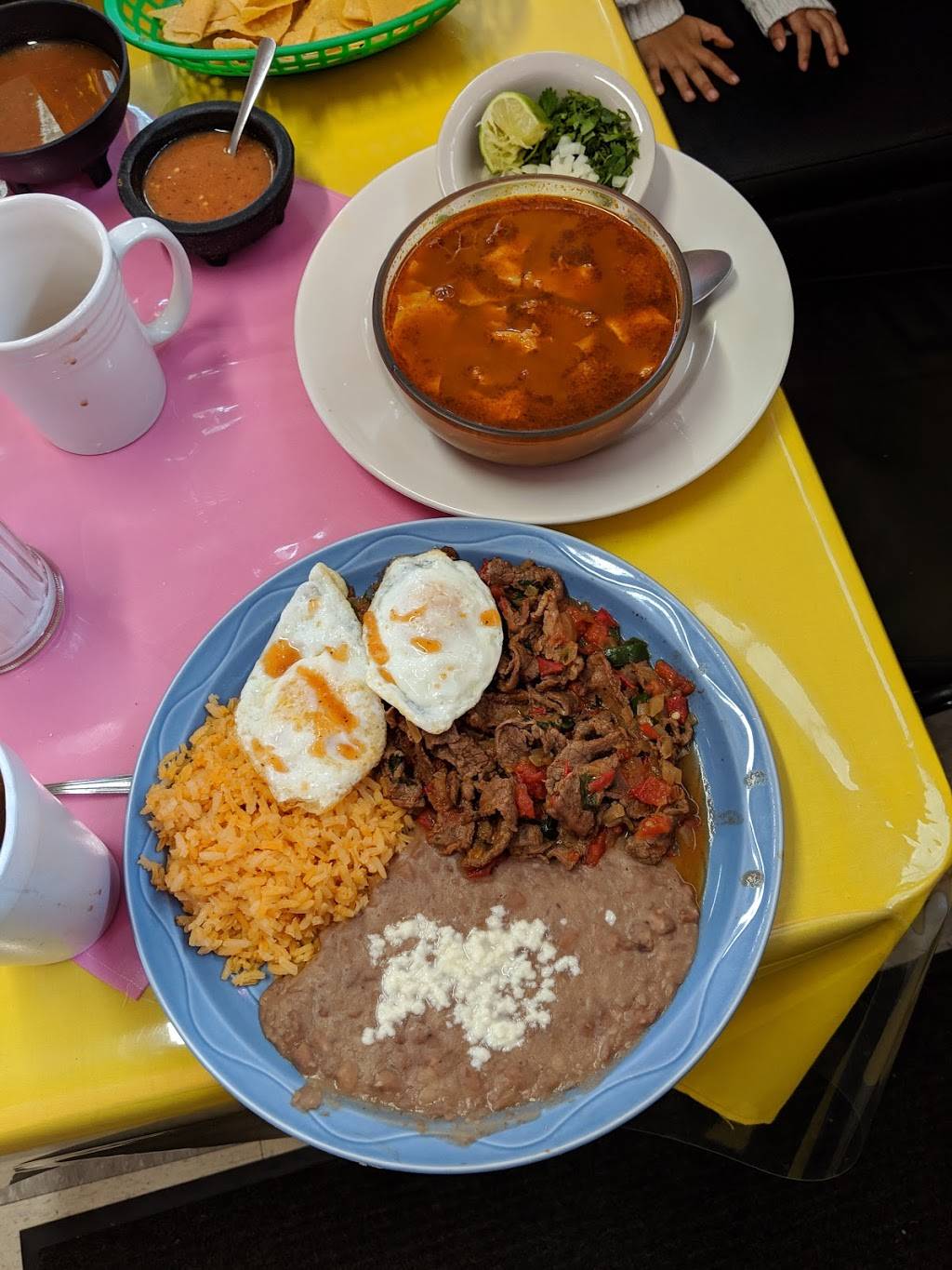 Julias Méxican Restaurant | restaurant | 51 S 10th W, Salt Lake City, UT 84104, USA | 8015214228 OR +1 801-521-4228