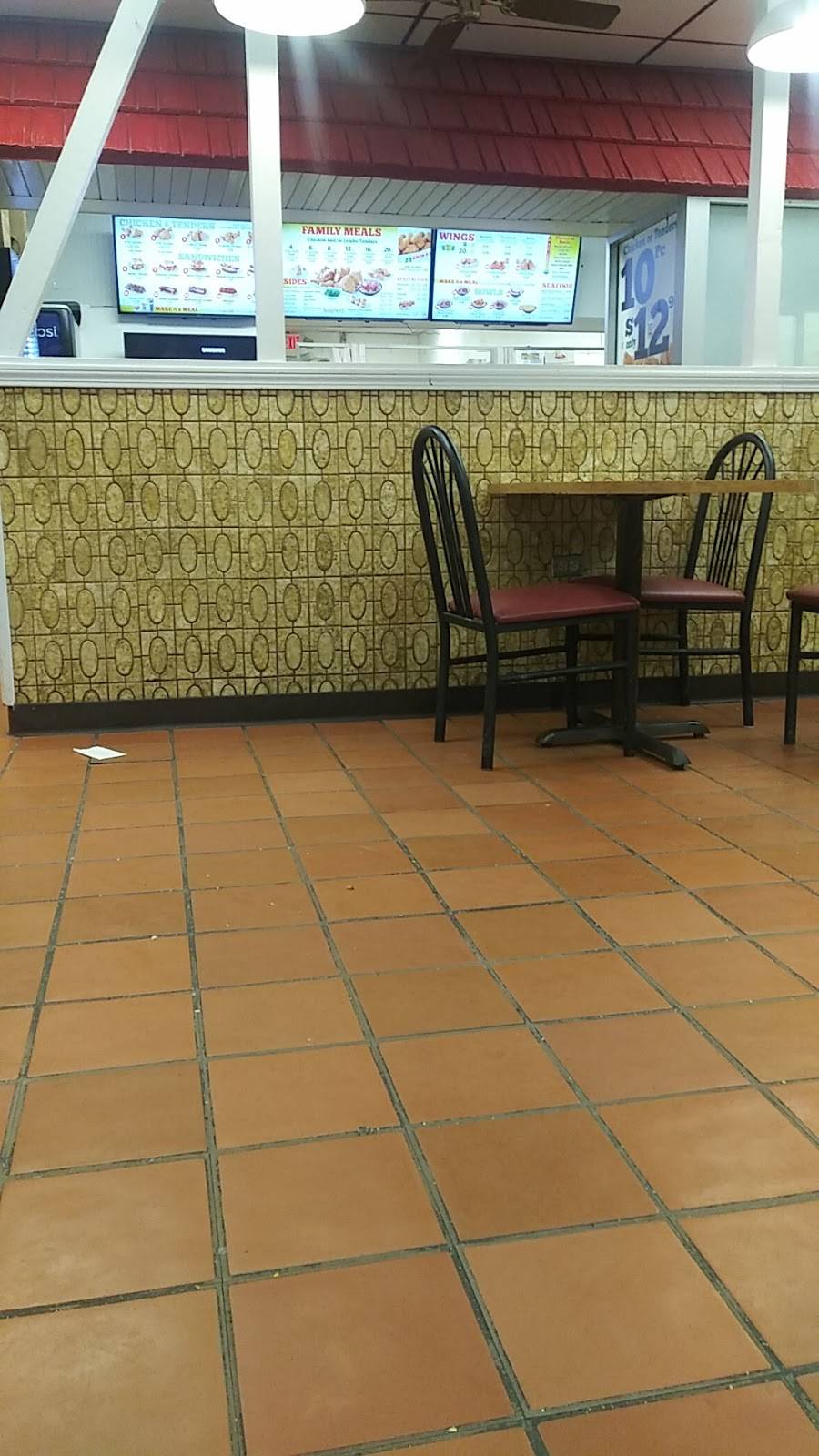 Browns Chicken | restaurant | 600 S Halsted St, Chicago Heights, IL 60411, USA | 7087547400 OR +1 708-754-7400