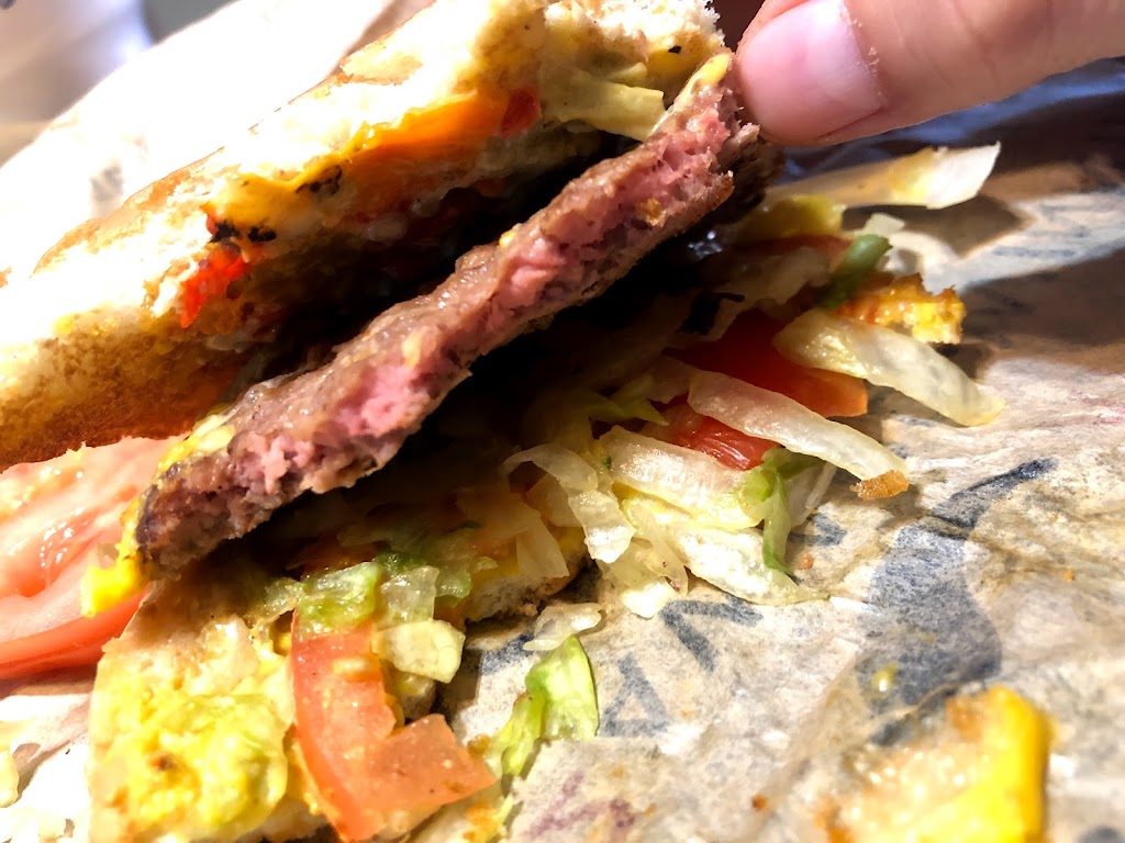 Blakes Lotaburger | restaurant | 2820 W Zia Rd, Santa Fe, NM 87505, USA | 5054382411 OR +1 505-438-2411