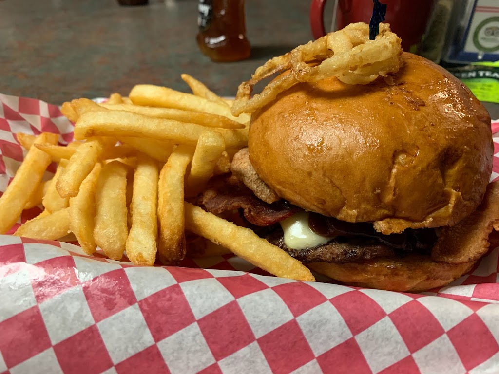 The 10th Frame | restaurant | 688 Main St, Walden, CO 80480, USA | 9707238616 OR +1 970-723-8616