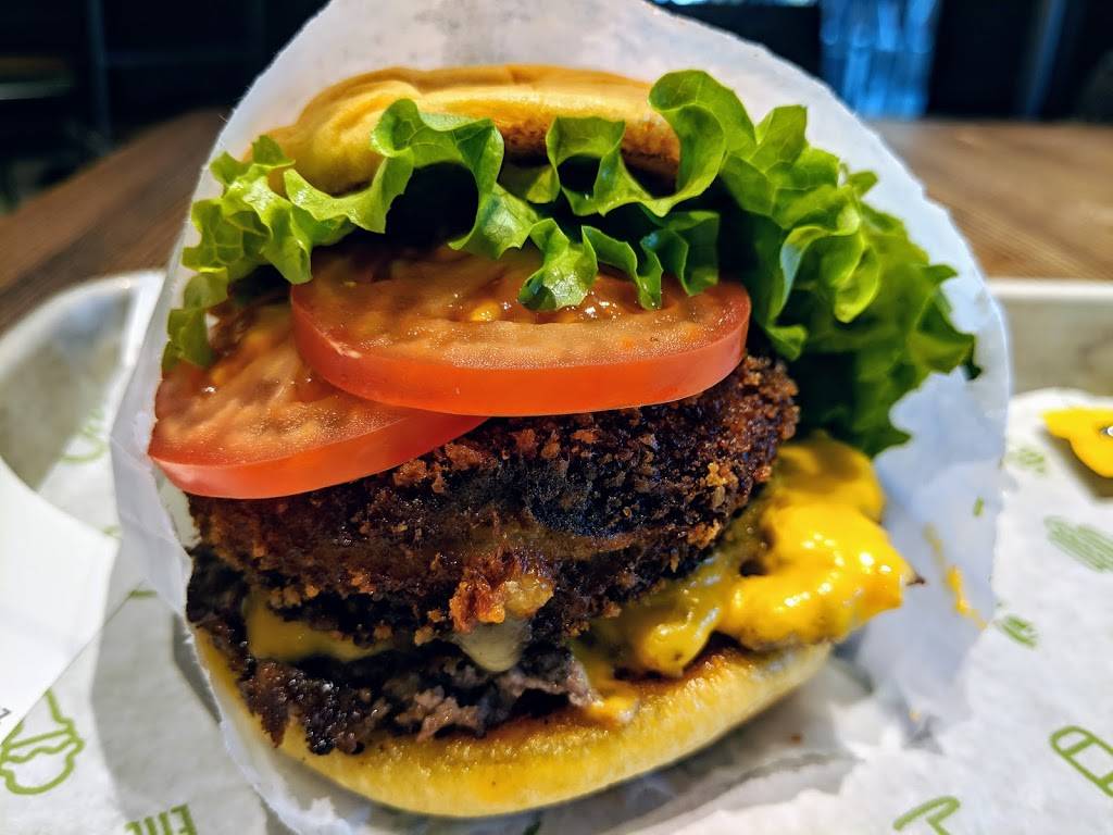 Shake Shack | restaurant | 7014 E Camelback Rd b116, Scottsdale, AZ 85251, USA | 4802708825 OR +1 480-270-8825